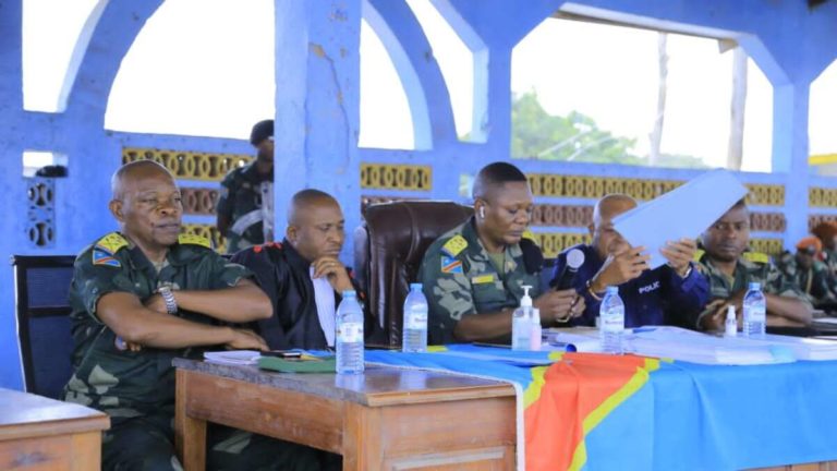 Ituri les 9 officiers et 9 solda (1)