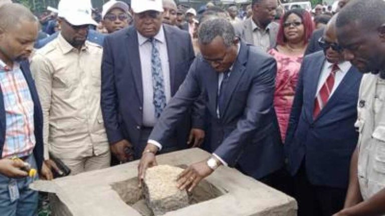 gouverneur du Kasaï-Central, John Kabeya, a lancé, lundi 27 février à Kananga, la construction de la morgue