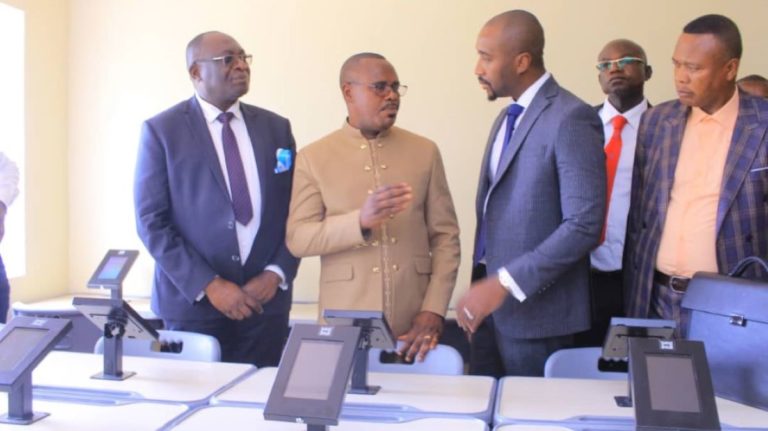 ESU Inauguration de la bibliothèque numérique à l'UNIKOL