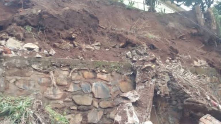 l’écroulement d’un mur à Cikonyi