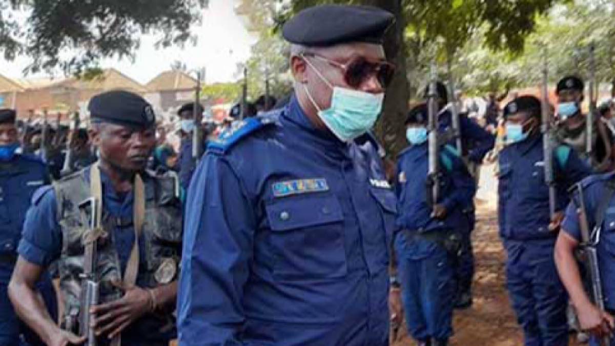 17611D66 7C36 4DF4 9E81 B2BFD65E78D0