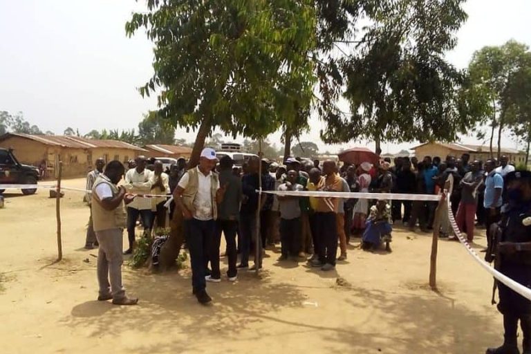 centre d'enrôlement à Bashus