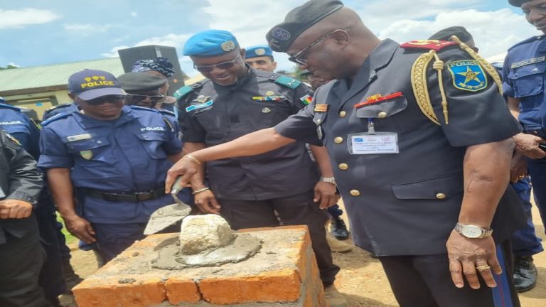 Ituri Pose de la première pierre du centre de commandement opérationnel de la PNC à Bunia