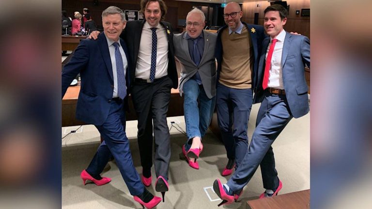 ministres canadiens portent des talons hauts