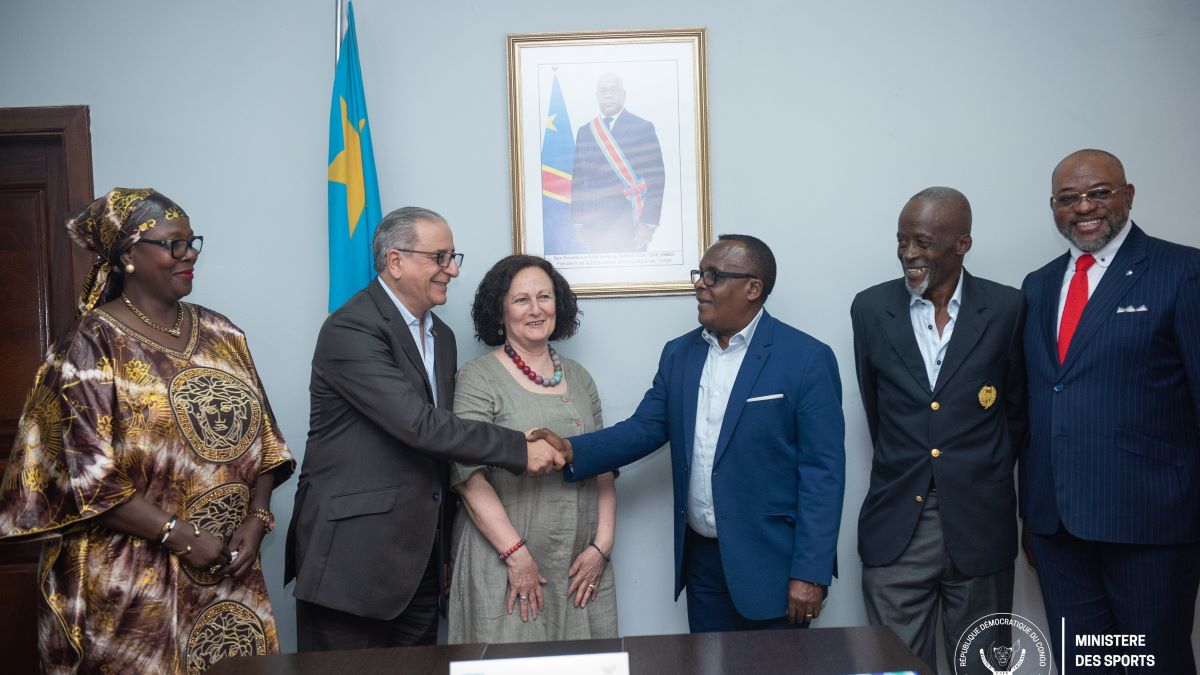 Réhabilitation du stade vélodrome ministre des sports kabulo