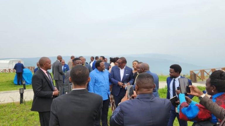 RDC Joseph Kabila, l'ancien président, a tenu une réunion avec le Conseil Politique élargi du FCC à Kingakati