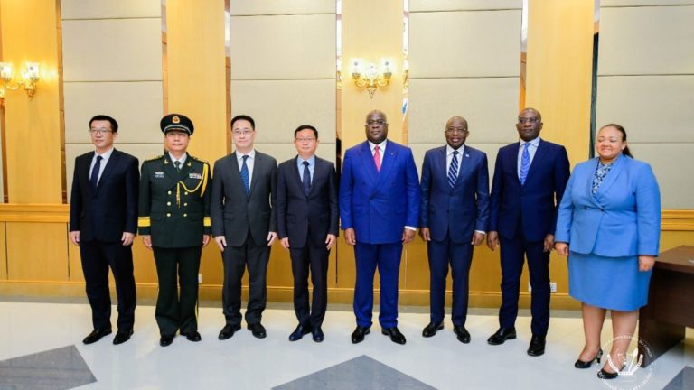 Quatre nouveaux ambassadeurs accrédités en RDC présentent leurs lettres de créance au Président Tshisekedi