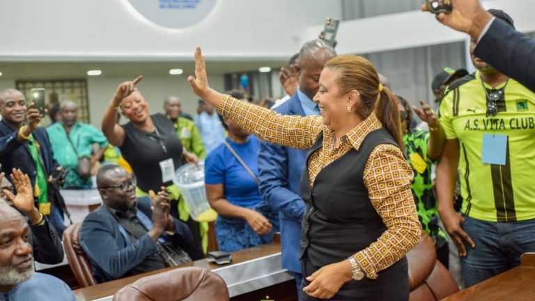 Bestine Kazadi AS V Club