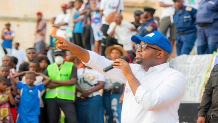 Floribert Anzuluni Priorise la Sécurité dans sa Campagne Présidentielle à Uvira