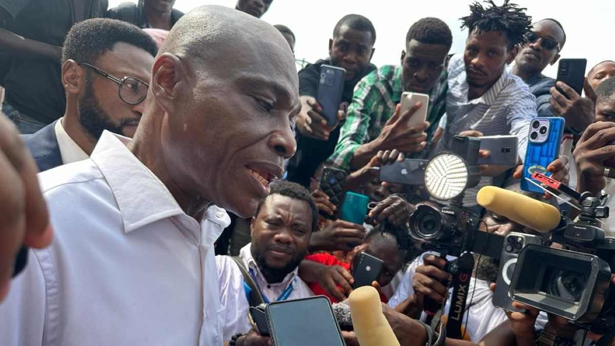candidat Président Martin Fayulu vient de voter à l'Athénée de la Gombe Kinshasa