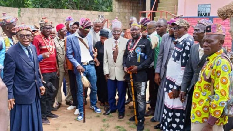 Kasaï Les chefs coutumiers rejettent la déclaration de l'ANATC