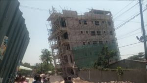 inshasa, un immeuble de 5 étages