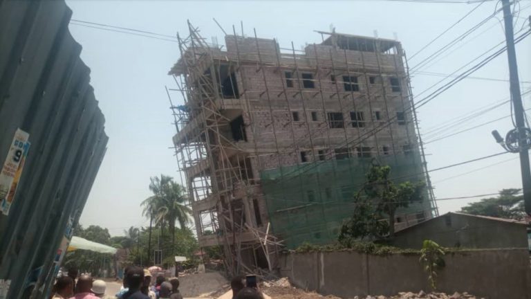 inshasa, un immeuble de 5 étages