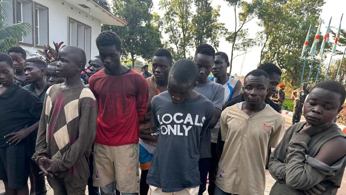 Ituri 35 voleurs présentés au Gouverneur militaire Luboya Nkashama