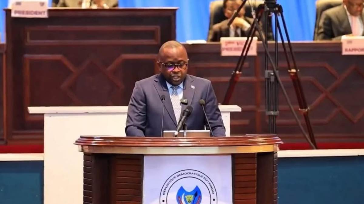 Motion de défiance contre Jacquemain Shabani