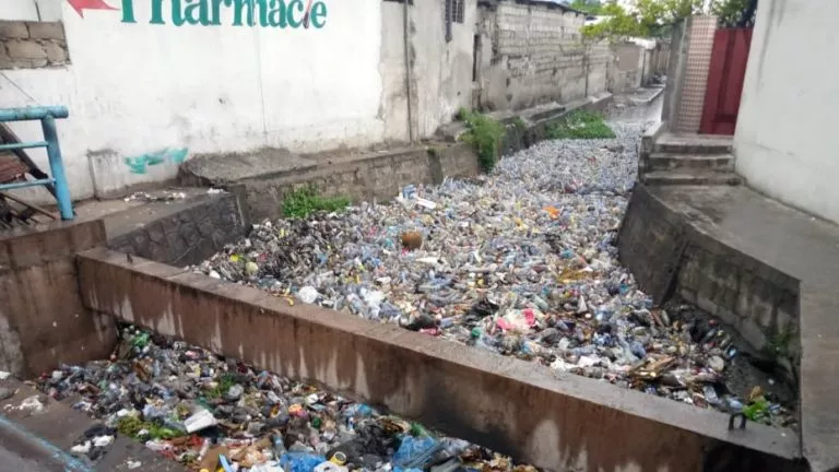 Kinshasa Bopeto Ordure Gentiny Ngobila