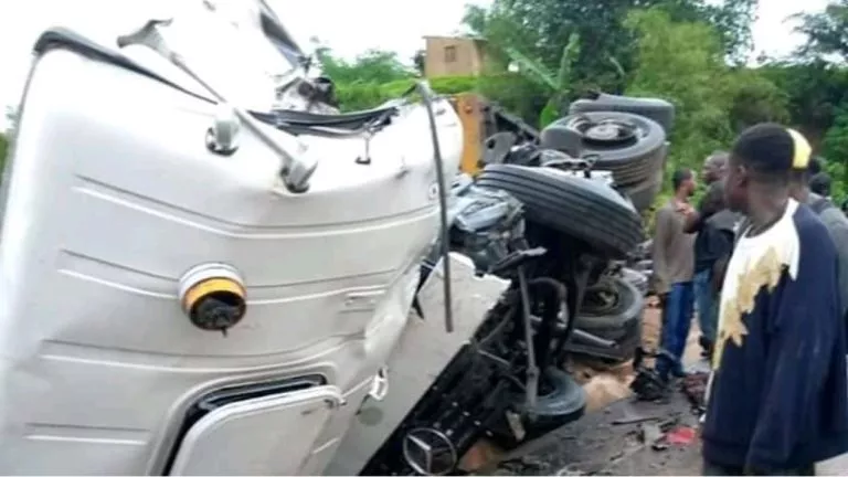 kongo central accident mbaza ngungu rn1