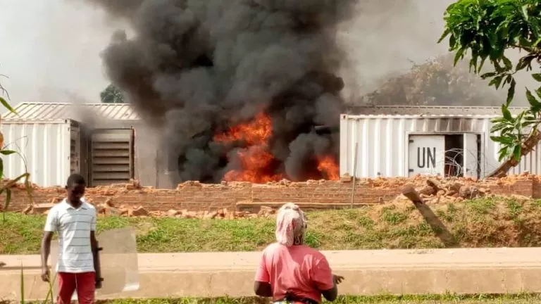 8860E8EE 6AAB 4D1F B284 66134FDFCE1F