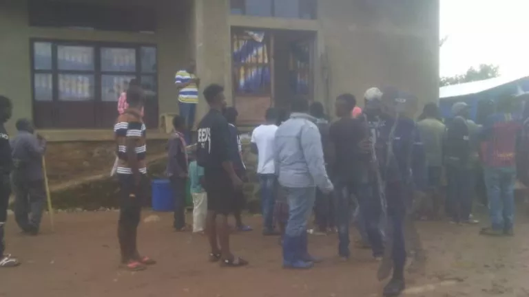 Beni deux présumés adf