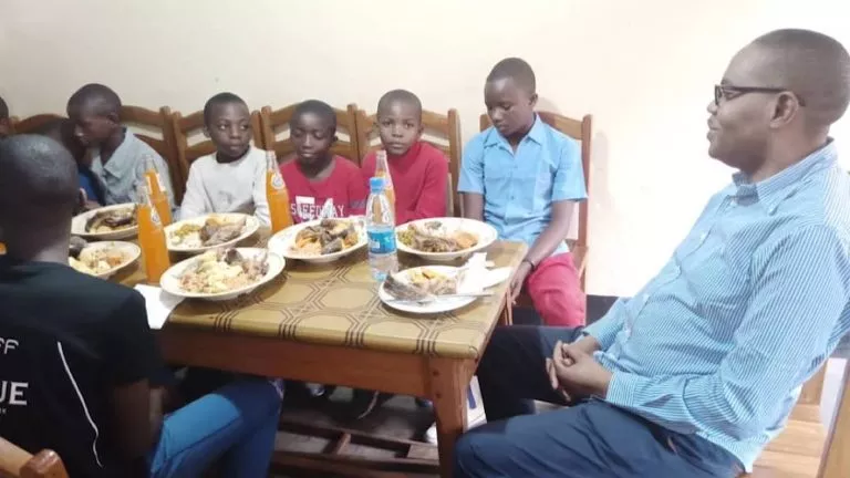 18E98C56 0757 41E9 8AD7 3A3DF11BA5E5