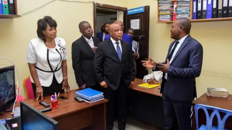 2AA1A740 3565 4A95 9D20 F29BEDF38F0D