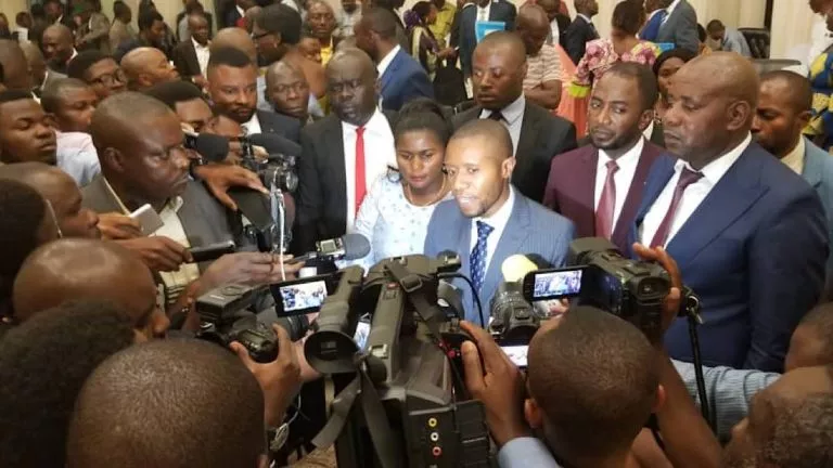 F8FE2852 4978 42AE 87A2 6D7BB4DAB9D5