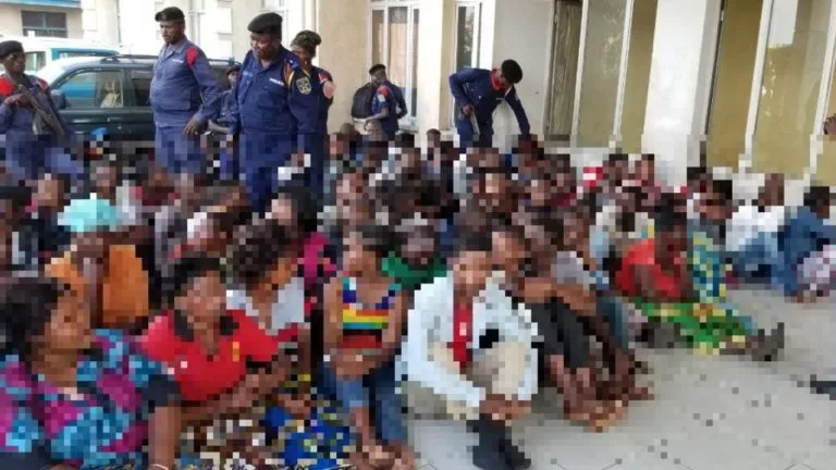 Goma la police présente 64 présumés criminels