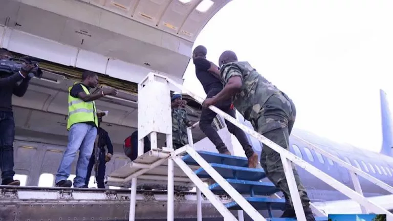 5256D35C 3B7A 4BD6 8137 978F517B232E