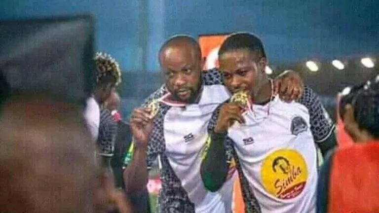 Trésor Mputu et Jean Kasusula