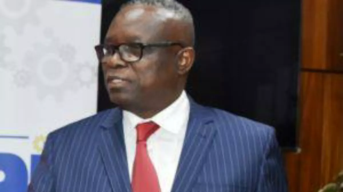 COVID-19 – RDC : Thomas Luhaka recommande le professeur Vangu Lutete à l’équipe de la riposte