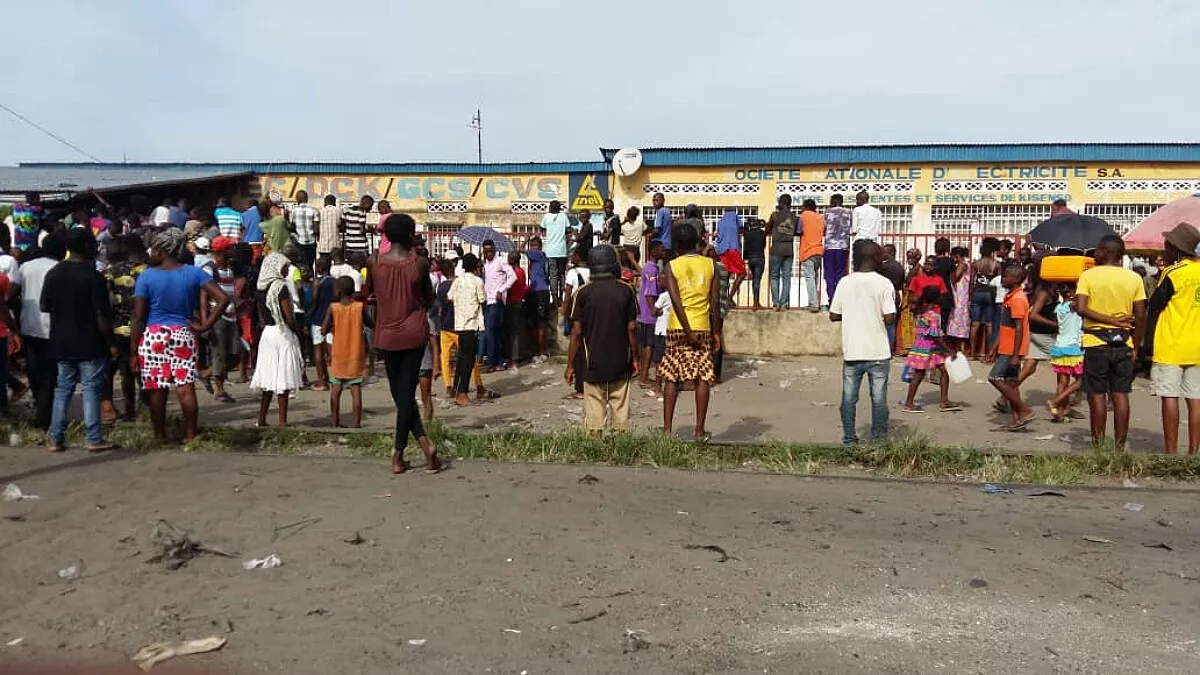 Kinshasa – Gratuité d’électricité : la population peine à se procurer des factures à la SNEL