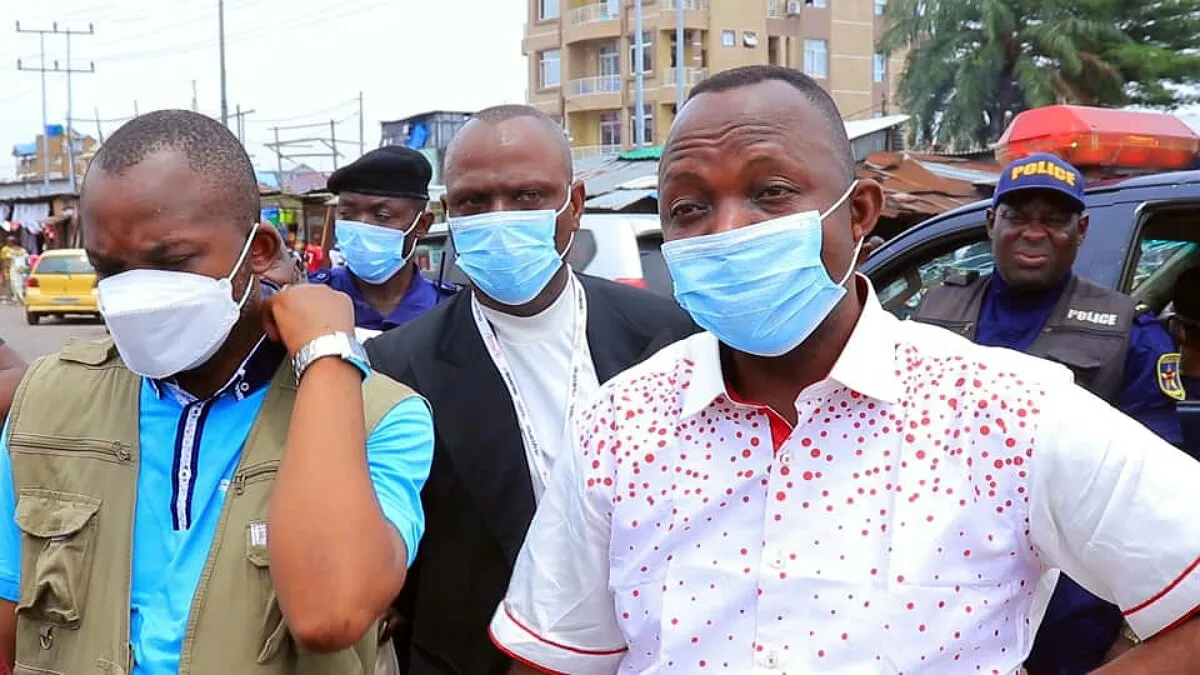 COVID-19 : le gouvernement provincial de Kinshasa a remis un lot de gants et masques à la police