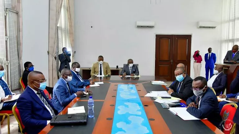 Réunion sur possible maintien de la mesure de gratuité d'eau et de l'électricité