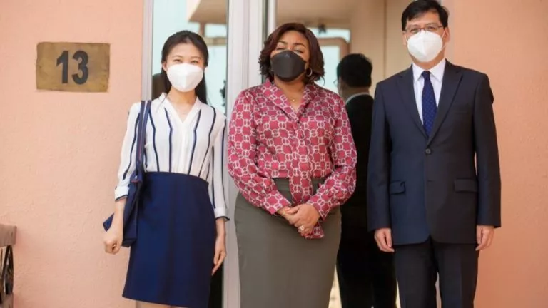 Denise Nyakeru Ambassadeur de Chine