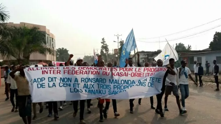 militants lamuka mbuyi mayi