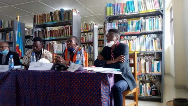 l'université catholique la Sapientia innove un dispositif de désinfection automatique