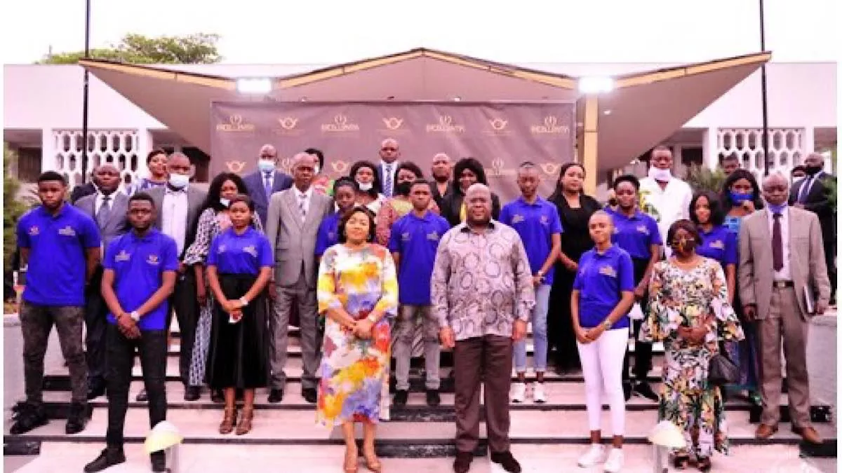 RDC : 10 lauréats Excellentia reçus par le couple présidentiel avant leur départ pour la France