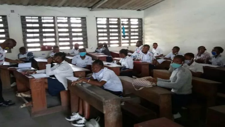 les élèves reprise de cours à kinshasa