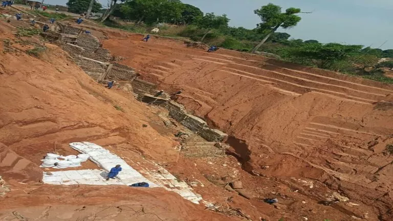 érosive KASAI CENTRAL