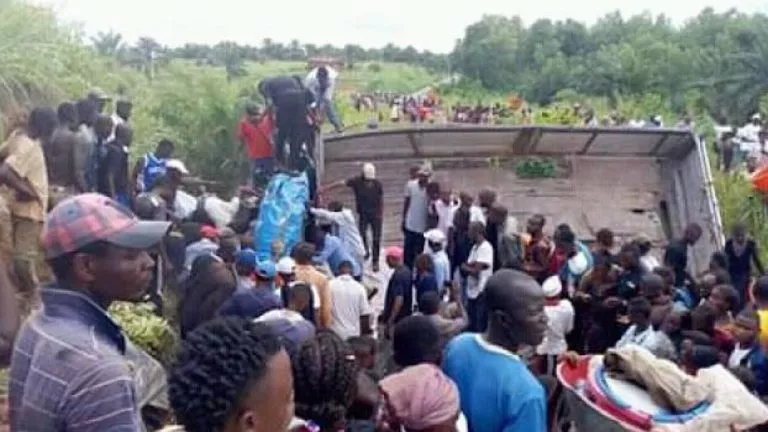 6 morts et plusieurs blessés graves dans un accident