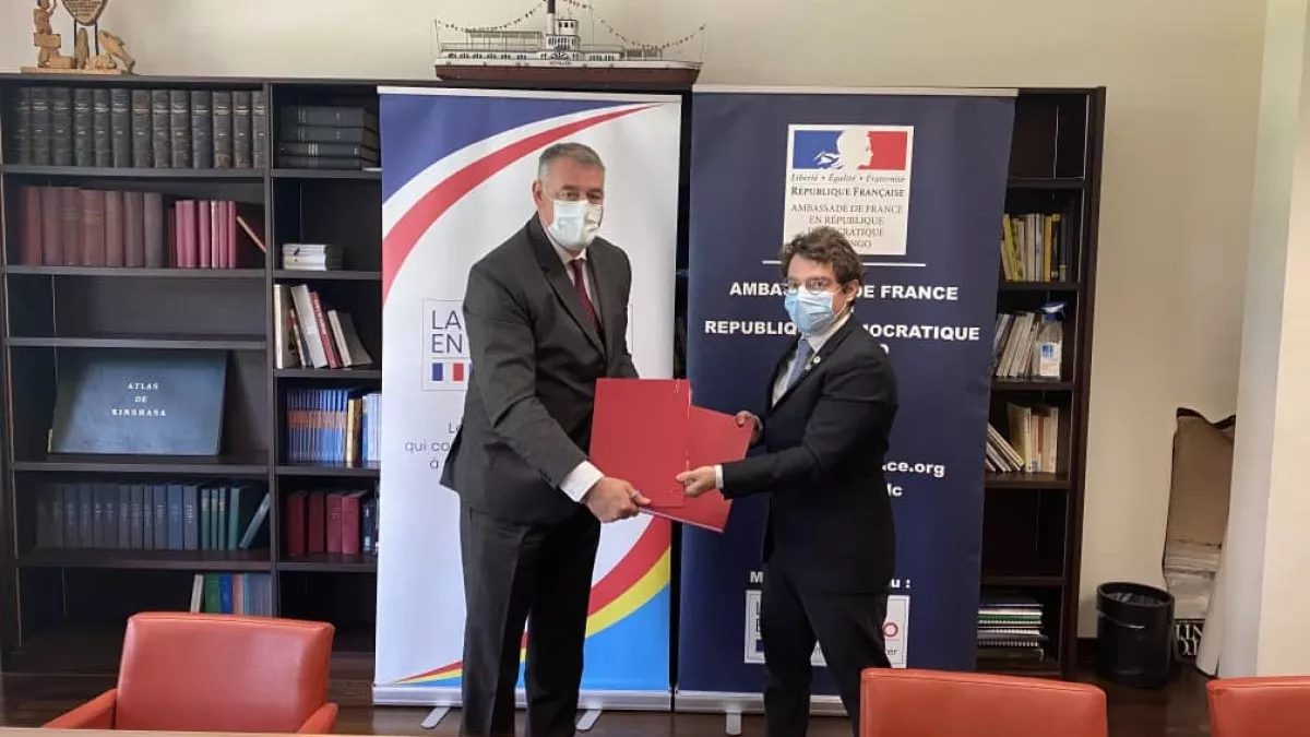 La France s’engage aux côtés de la Croix-Rouge pour apporter une aide alimentaire à la RDC