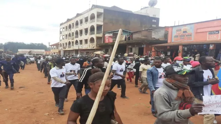 À Butembo, les jeunes exigent la démission du ministre Azarias Ruberwa