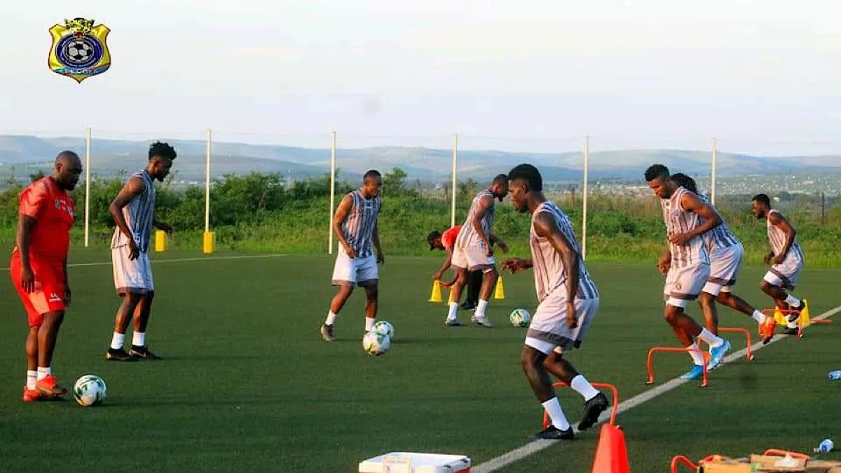 Eliminatoires CAN 2021/RDC – Angola : Cédric Bakambu attendu samedi, 22 Léopards à Kinshasa