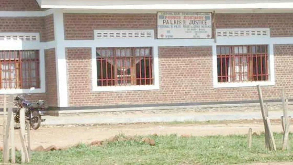 Nord-Kivu : Sous une pluie battante, 11 détenus se sont évadés au cachot du parquet de Beni
