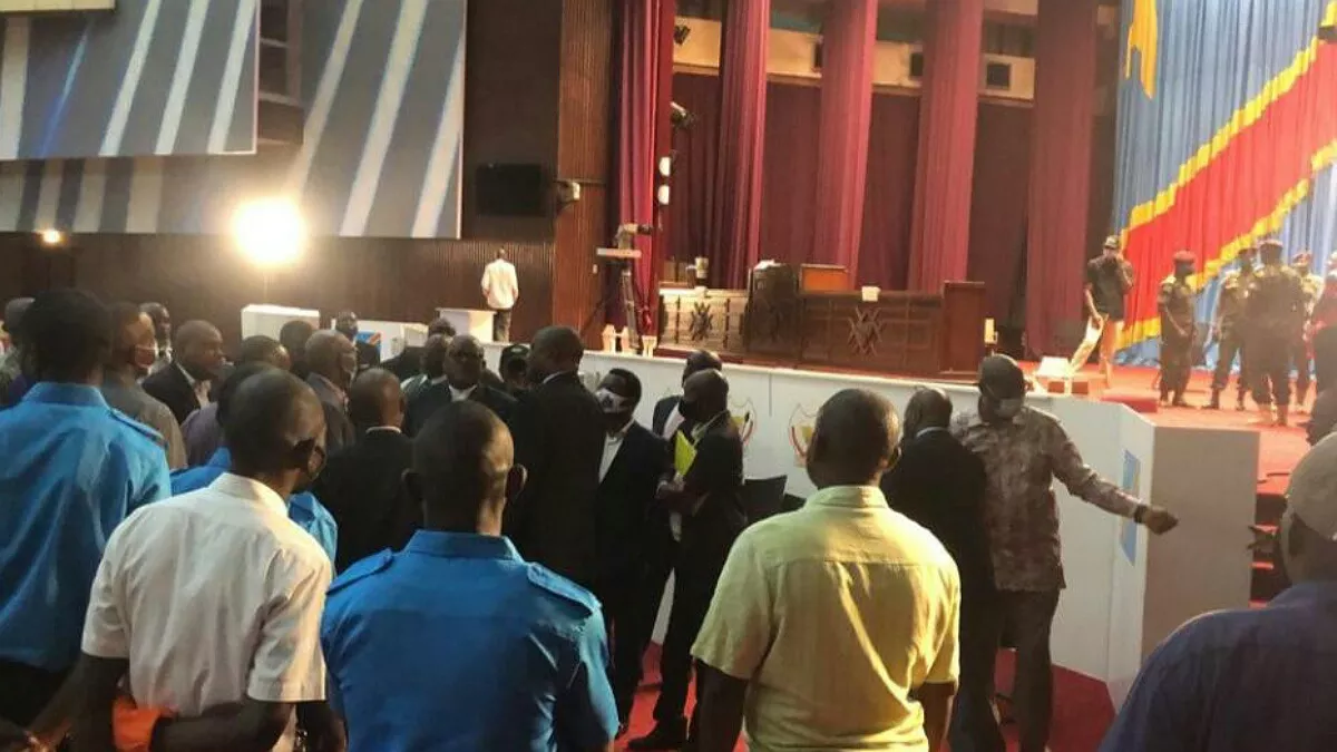 Assemblée nationale : les députés FCC fidèles à Joseph Kabila claquent la porte de la plénière de ce vendredi