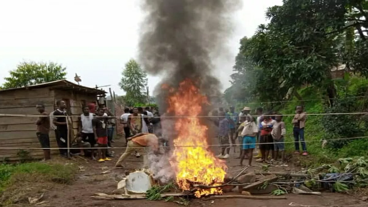 Bukavu : la population a bloqué la route menant au cimetière de la Ruzizi pour exiger sa réhabilitation