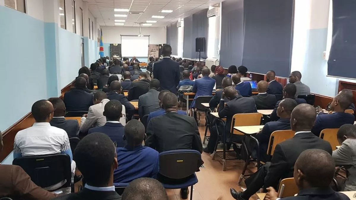 Kinshasa : 7 mois d’arriérés de bourse de vie, les élèves de l’ENA saisissent Ngobila pour une marche ce lundi 19 avril