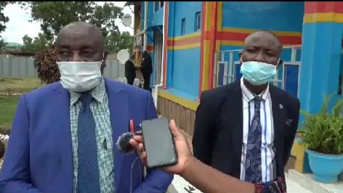 Lubumbashi : des vendeurs des bois du marché Matshipisha en colère, le maire apaise la tension