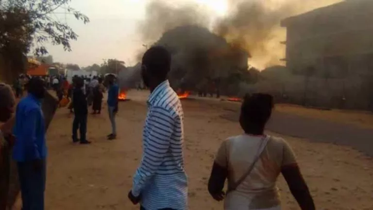 3308AE1C 607C 4C90 BFEE 62847AAFA1B8