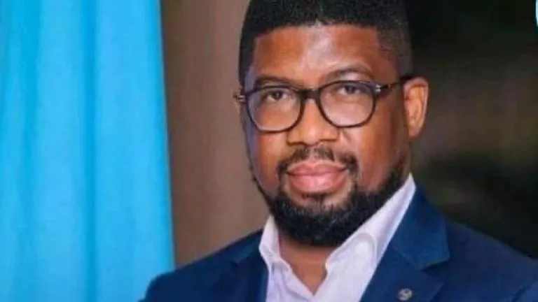 8165ABDA BB3A 49E3 BF6D F8BCA6DC6269